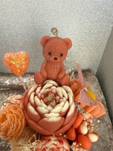 Load image into Gallery viewer, White Talavera bouquet candle