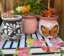 Load image into Gallery viewer, Artisanal mug candles