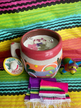 Load image into Gallery viewer, Taza artisanal candle