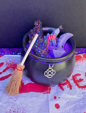 Load image into Gallery viewer, Witch pot Candle