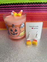 Load image into Gallery viewer, Candy corn candle