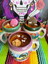 Load image into Gallery viewer, Taza artisanal candle