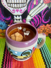 Load image into Gallery viewer, Taza artisanal candle