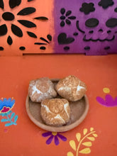 Load image into Gallery viewer, Altar de muertos ofrenda food