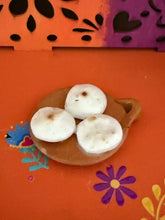 Load image into Gallery viewer, Altar de muertos ofrenda food