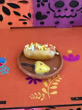 Load image into Gallery viewer, Altar de muertos ofrenda food