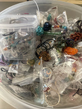 Load image into Gallery viewer, Mix Crystals Jewelry Bucket