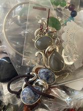 Load image into Gallery viewer, Mix Crystals Jewelry Bucket