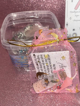 Load image into Gallery viewer, Mix Crystals Jewelry Bucket