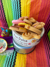 Load image into Gallery viewer, Pan Dulce Candle