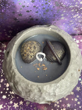 Load image into Gallery viewer, Planet Candle