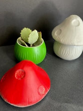 Load image into Gallery viewer, Mushroom Pot
