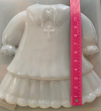 Load image into Gallery viewer, Big Jello Dress Mold