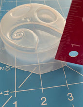 Load image into Gallery viewer, Skull Soap Mold