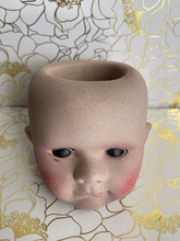 Load image into Gallery viewer, Baby Face Pot