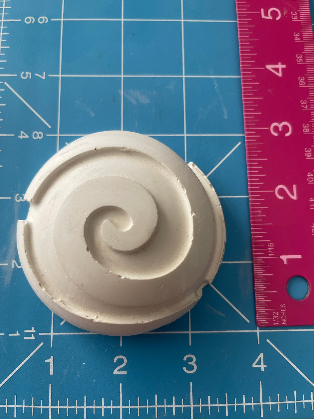 Swirl pan mold