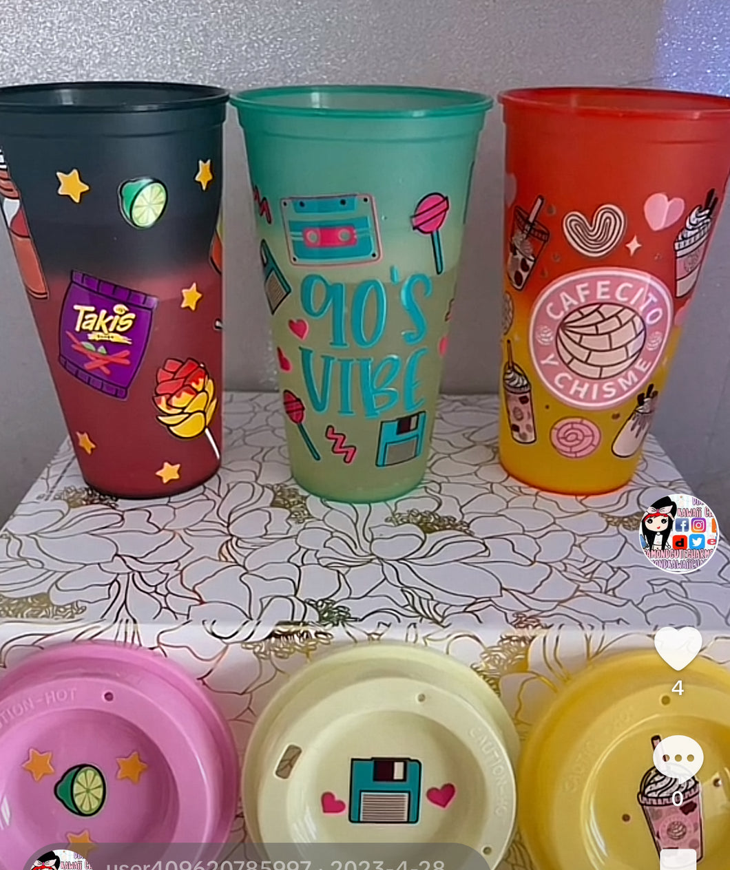 Color changing cups