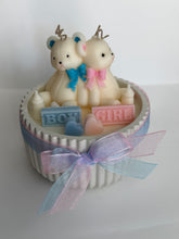 Load image into Gallery viewer, Baby reveal candle
