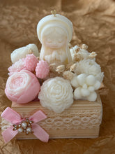 Load image into Gallery viewer, Small bouquets for party favors
