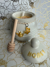 Load image into Gallery viewer, Honey Bee Candle
