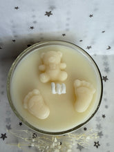 Load image into Gallery viewer, Baby reveal candle
