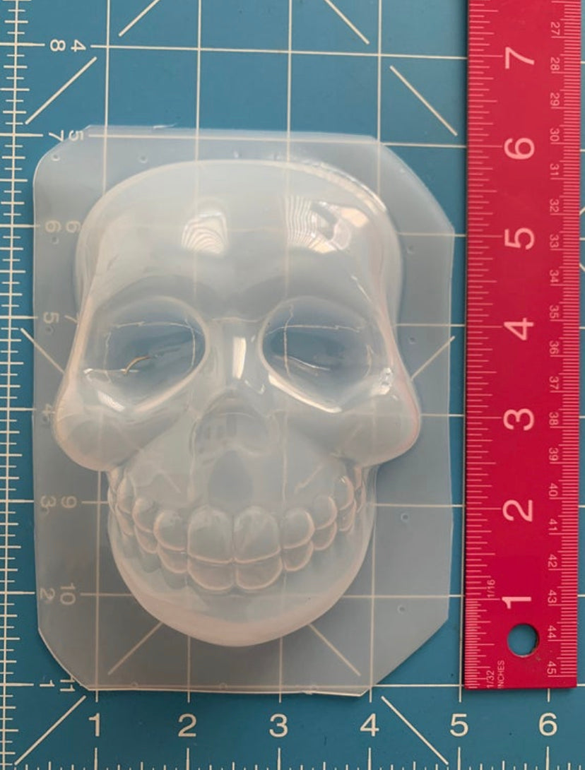 Big Skull Mold