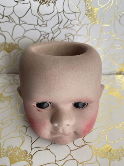 Baby Face Pot